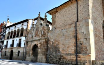 Los_Arcos_Puerta_de_Castilla_Navarra-1024x575